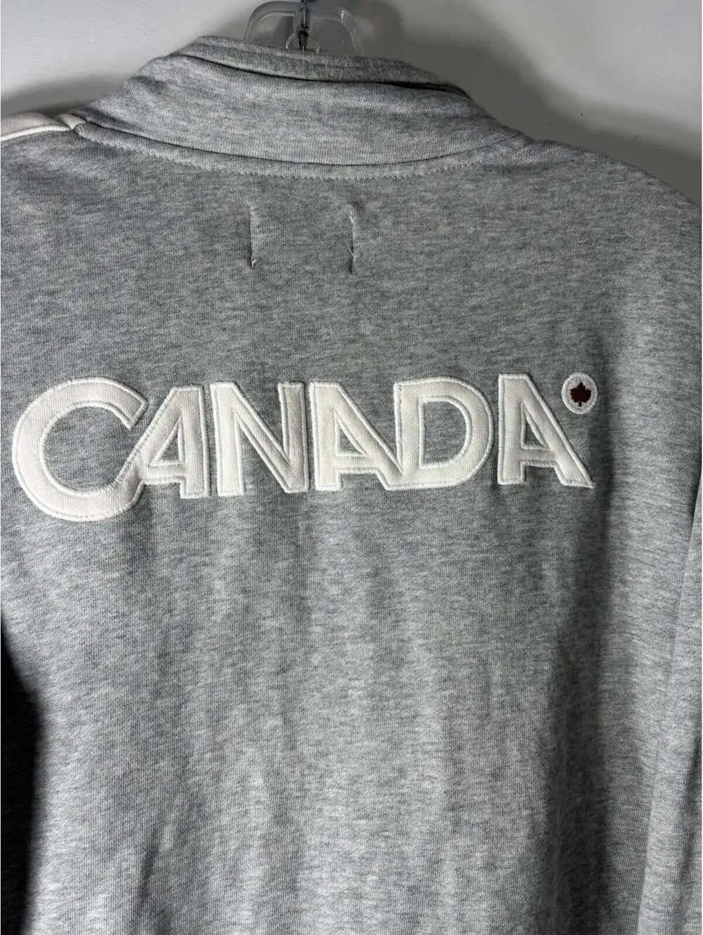 Hudson's Bay CO HBC Gray Sweatshirt Zip-up Men’s Medium - Picture 13 of 15